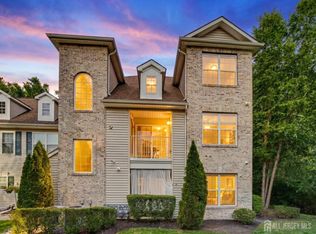 1054 Morning Glory Dr, Monroe Township, NJ 08831