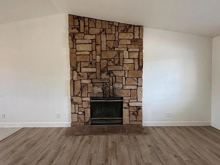 21134 Multnomah Rd — Photo 4