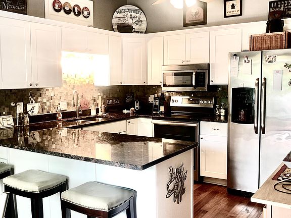 2nd image of 226 River Woods Ln