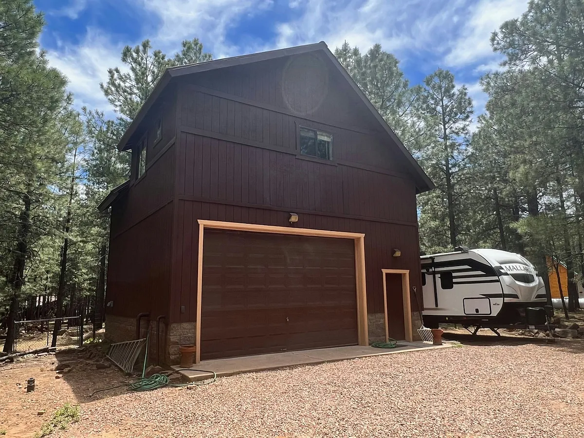 Building Photo - 1882 Mineral Dr #LOFT