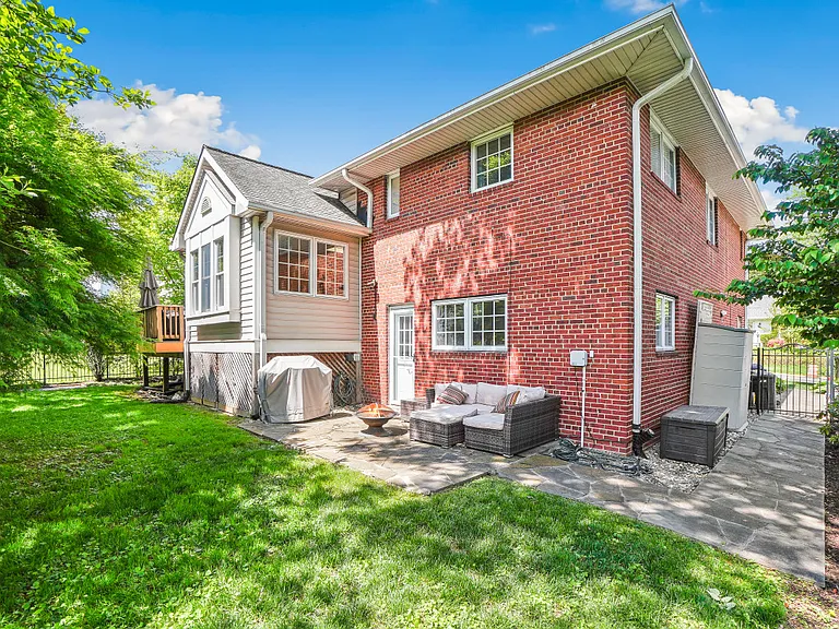 4506 Gretna St — Photo 24
