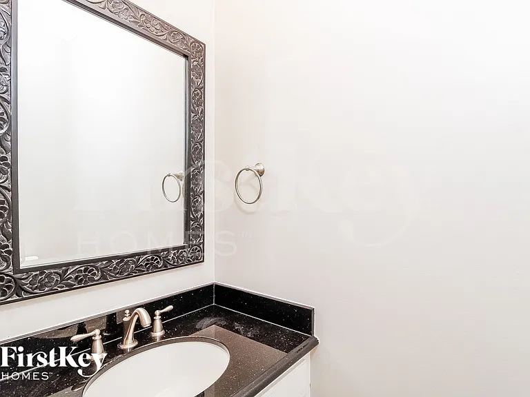 9 Park Village Ct — Photo 13