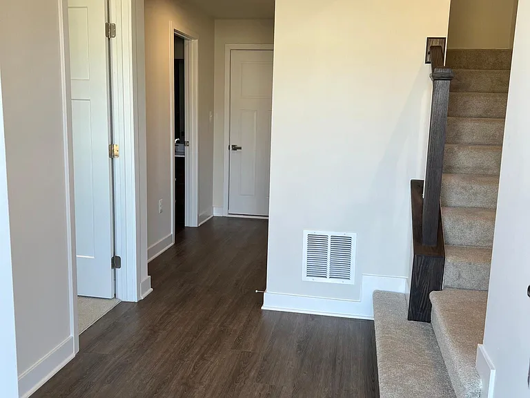 5455 Cedar Grove Dr — Photo 4