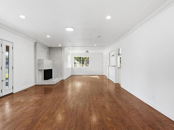 4th image of 553 Lincoln Ave