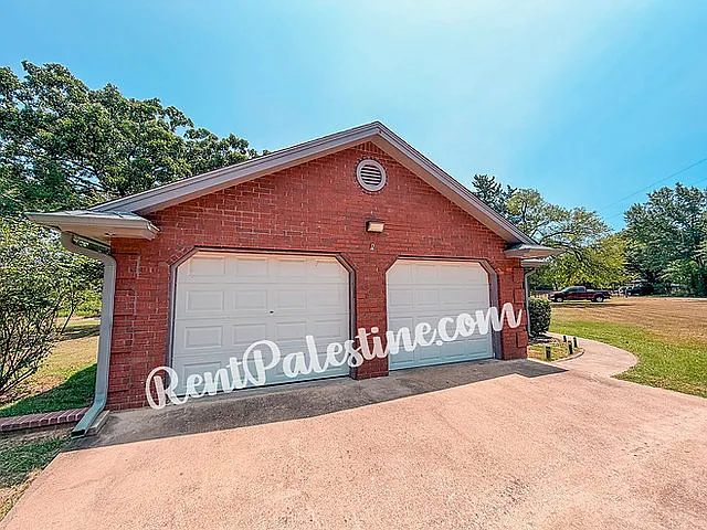 3 bed, 2111 sqft, $1,850 — Photo 3
