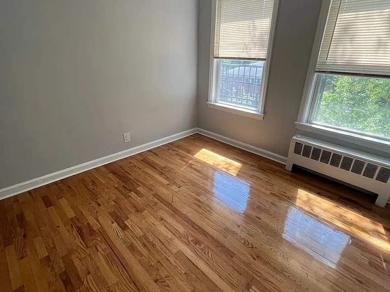 151 S Munn Ave — Photo 8