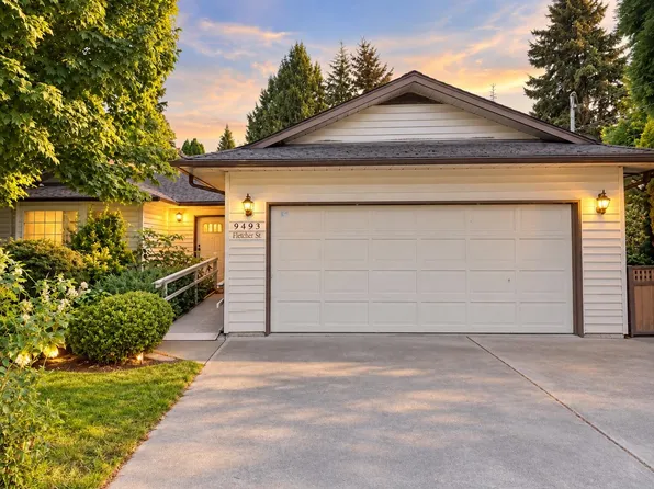 9493 Fletcher St, Chilliwack, BC V2P 7V4