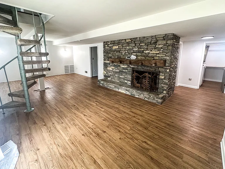 713 Tenikat St — Photo 23