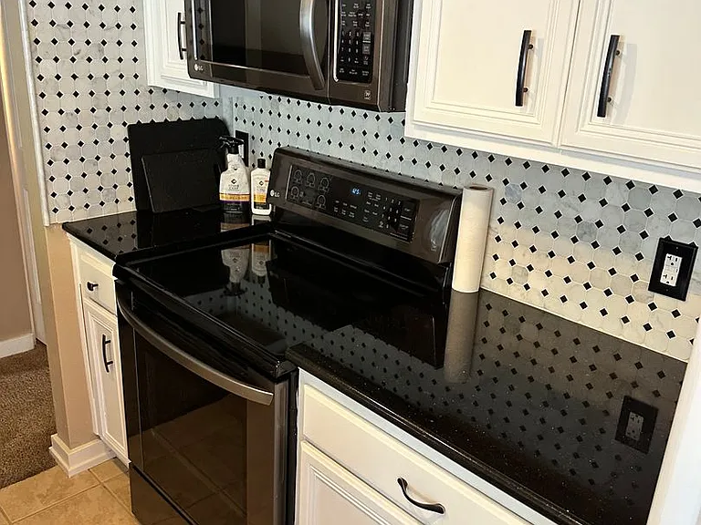 8958 W Candleston Ln — Photo 6