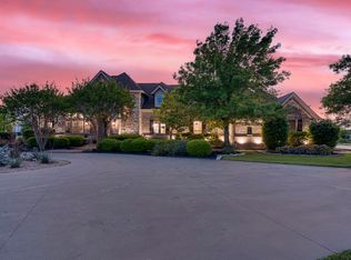 5241 Plainview Rd, Midlothian, TX 76065