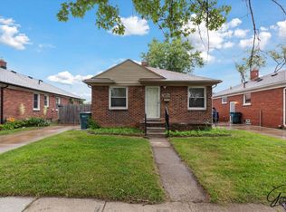 930 London Ave, Lincoln Park, MI 48146