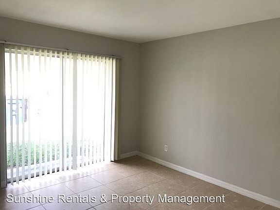 5th image of 4215 SW Santa Barbara Pl APT 2