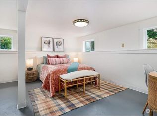 5417 25th Ave SW #2, Seattle, WA 98106