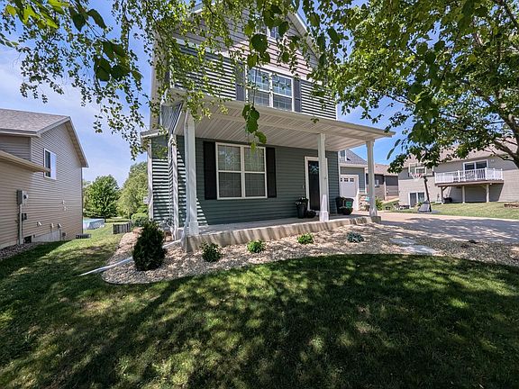 5th image of 1411 Century Point Ln NE