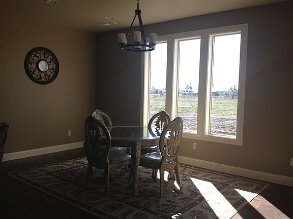 4th image of 7585 McBeth Ln NE