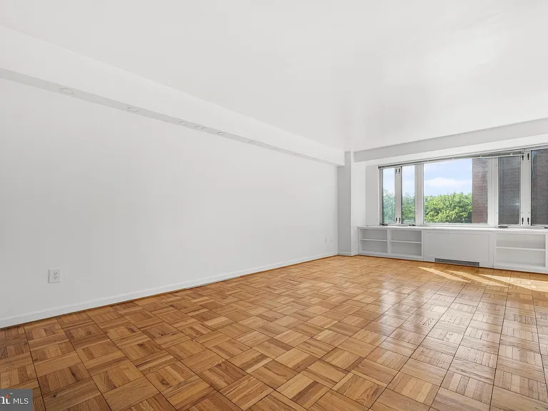 4301 Massachusetts Ave NW #4012 — Photo 9