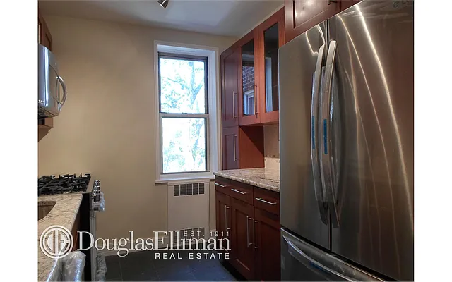 Sold by Douglas Elliman | media 15