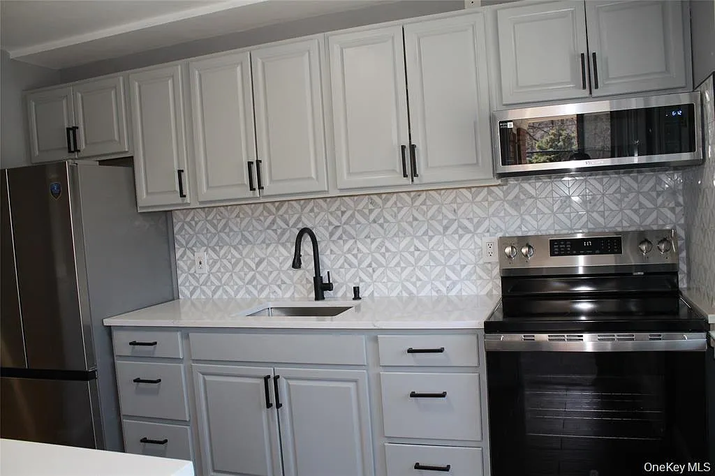 2 bed, 1.0 bath, 1260 sqft, $2,500 — Photo 2