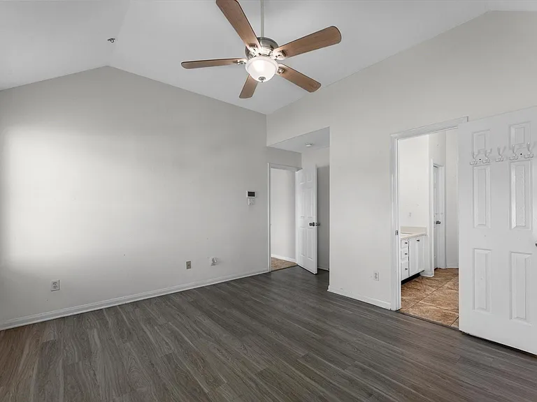 18634 S Wimbledon Dr — Photo 14