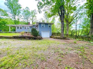 137 Holbrook Rd, Candler, NC 28715
