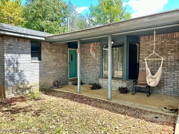 17560 Fox Ln, Poteau, OK 74953