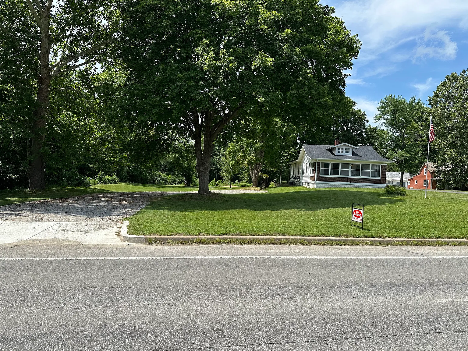 5 bed, 3000 sqft, $2,600 — Photo 3