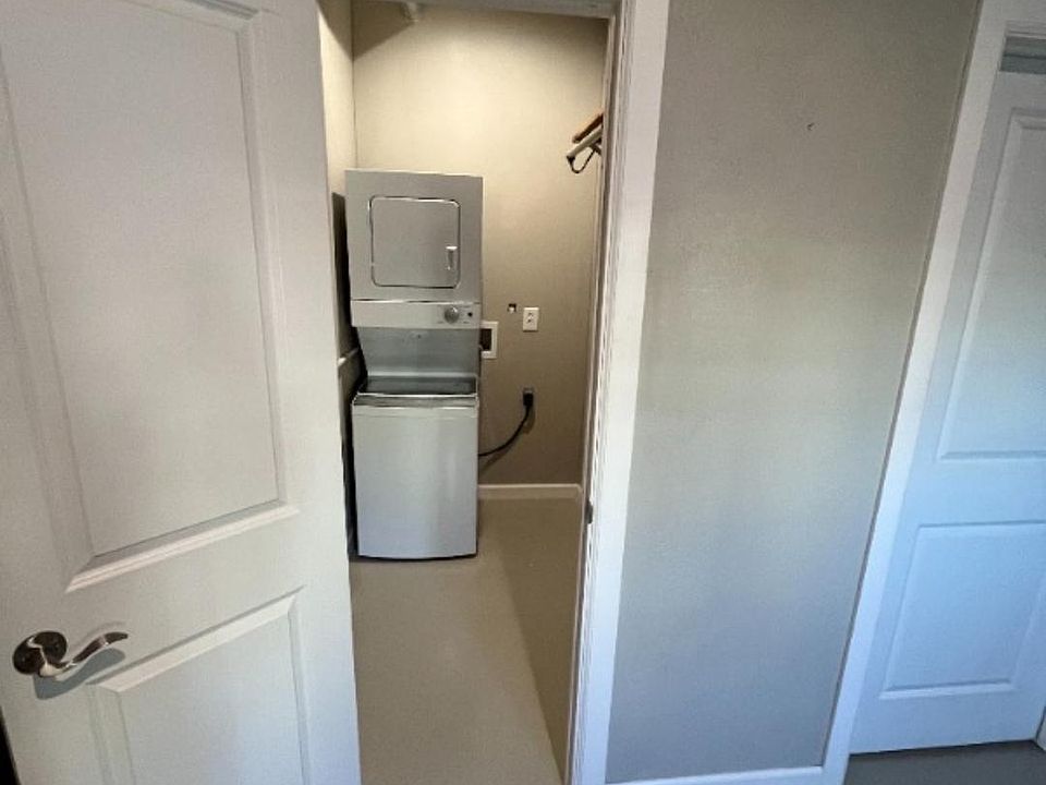 1st image of 2714 E 15th St S #3