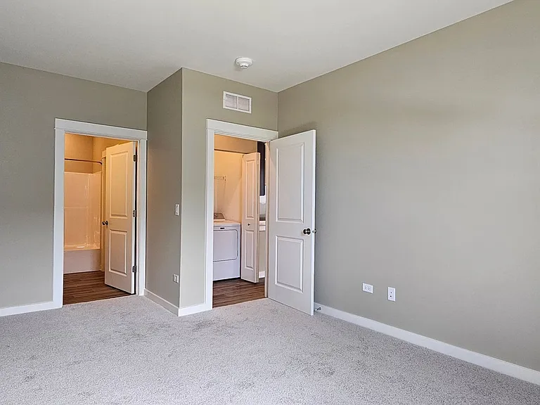 402-432 Timber Pointe Dr — Photo 10