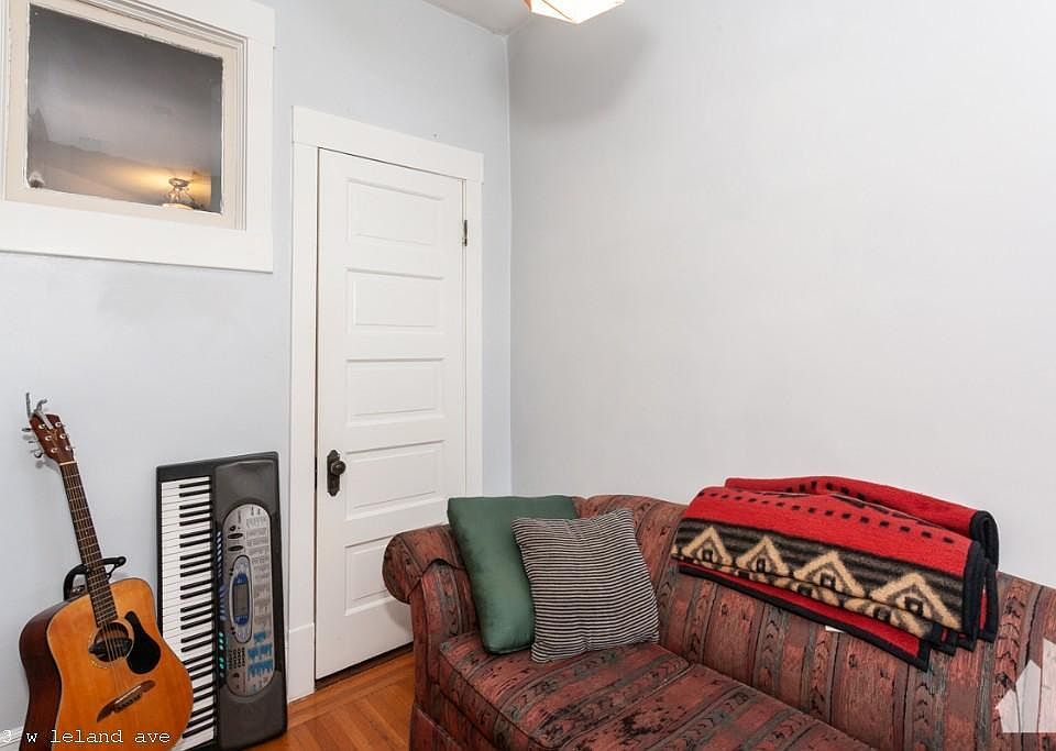 1st image of 1533 W Leland Ave #321