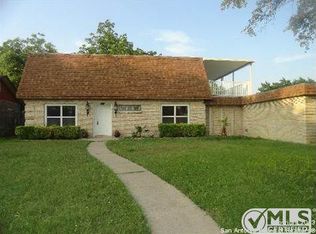 9322 Fernglen Dr, San Antonio, TX 78240