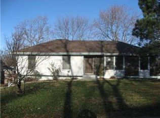 2002 N Concord Rd, Independence, MO 64058