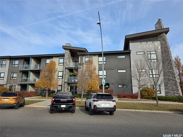 235 Evergreen Square #216, Saskatoon, SK S7W 0T9