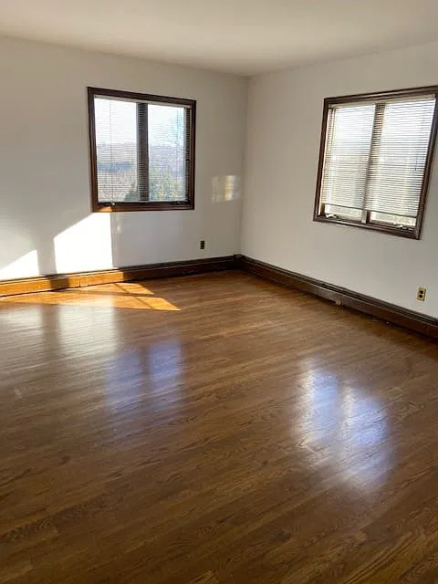 2 bed, 1.0 bath, 1425 sqft, $2,900 — Photo 4