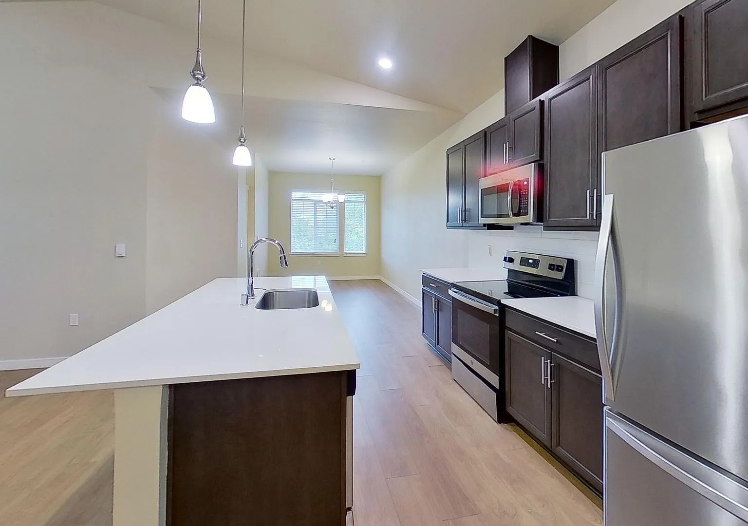 3-bedroom 2 bath apartment in West Olympia - Apply Today!! — Photo 1