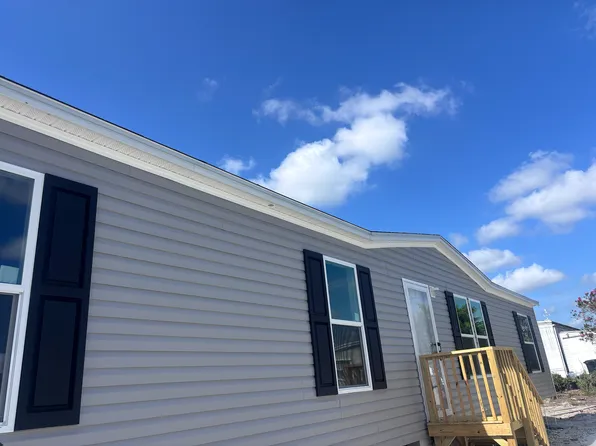 7480 SE Eagle Ave, Hobe Sound, FL 33455
