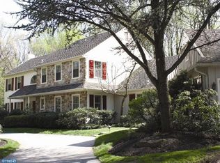 690 Strafford Cir, Wayne, PA 19087