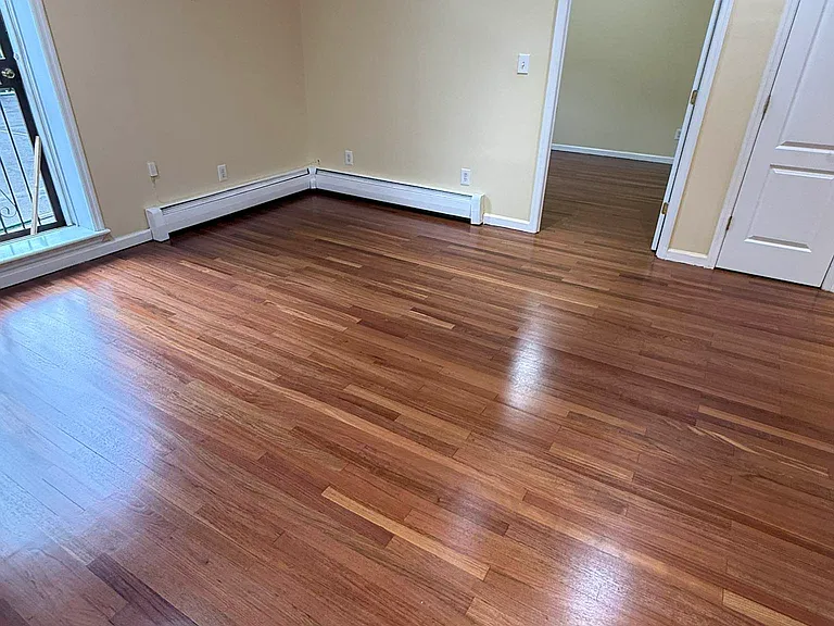 1587 W 4th St #1B — Photo 7