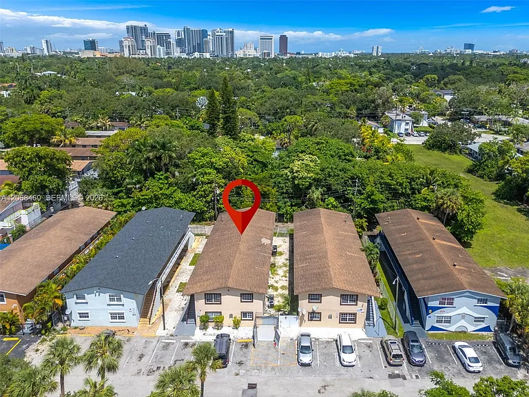 632 SW 16th Ave #D — Photo 14