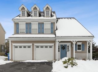 7 Strawberry Hill Rd, Somerville, NJ 08876