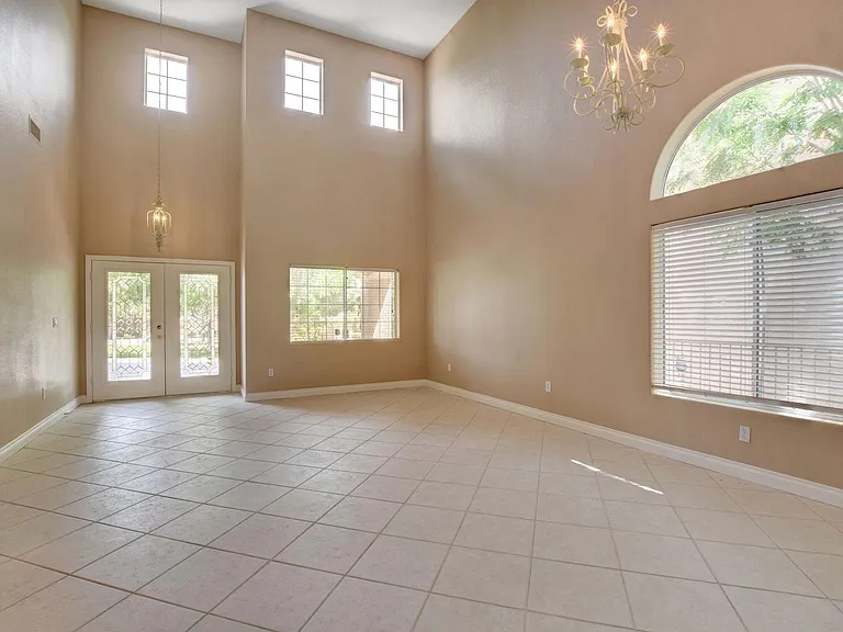 469 Annotto Bay St — Photo 8