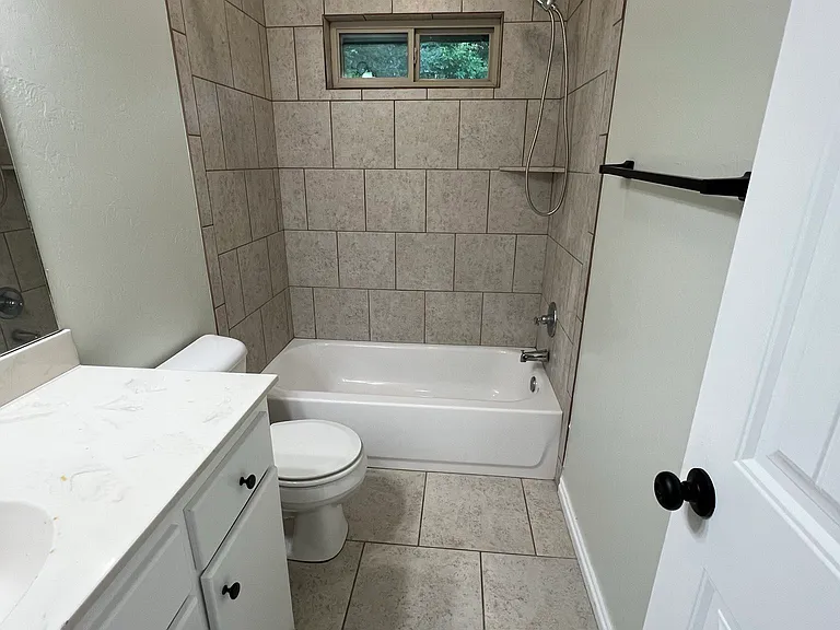 3104 Woodcrest Creek Dr — Photo 10