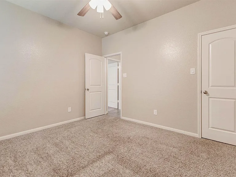 5318 Madeline Grace Dr — Photo 31