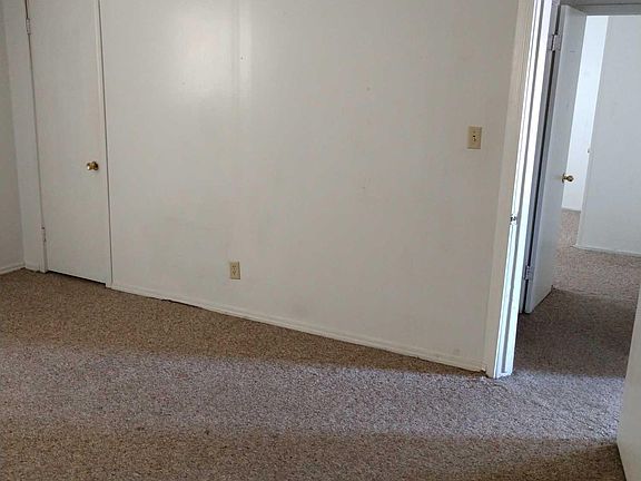 5th image of 400 N Avenue K APT 13