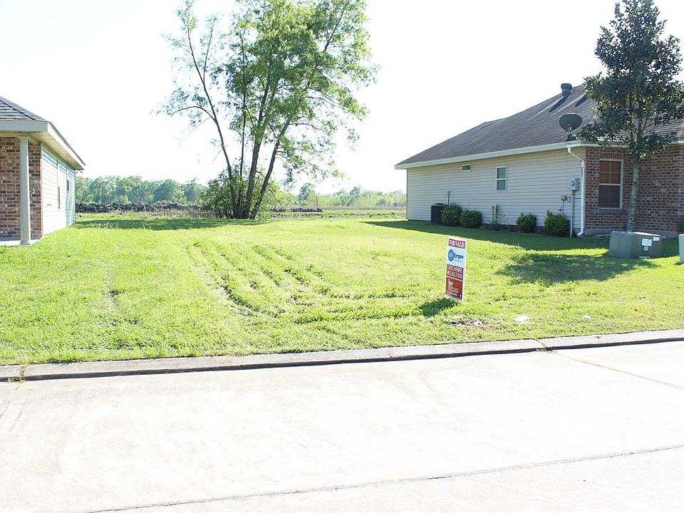 1st image of 290 Jolie Oaks Blvd