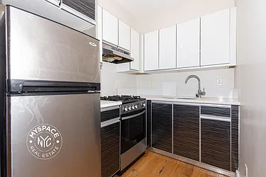 772 Jefferson Avenue, #3R