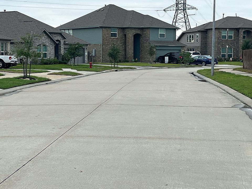 2nd image of 23102 Bordeaux Dr