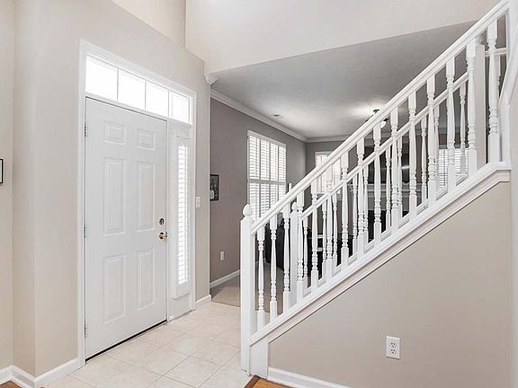 3rd image of 9517 Brightwell Dr