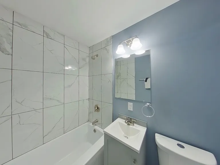 2027 N Spruce St — Photo 7