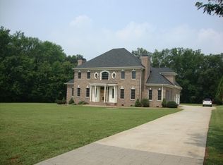 9123 Man Of War Dr, Waxhaw, NC 28173