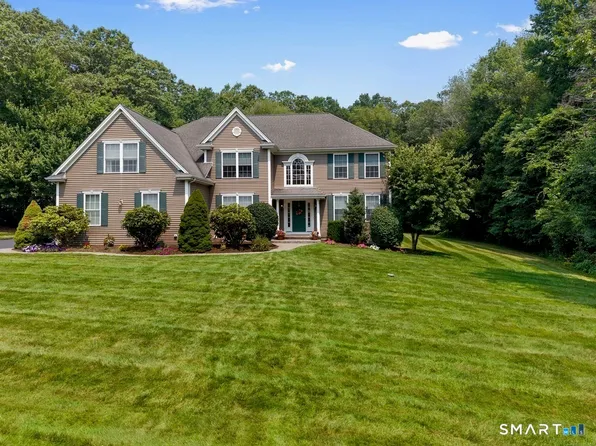 15 Harvest Glen, East Lyme, CT 06333